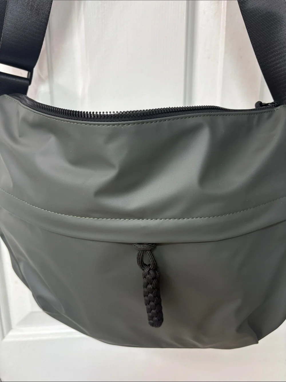 Everyday Black Messenger Shoulder Bag by
